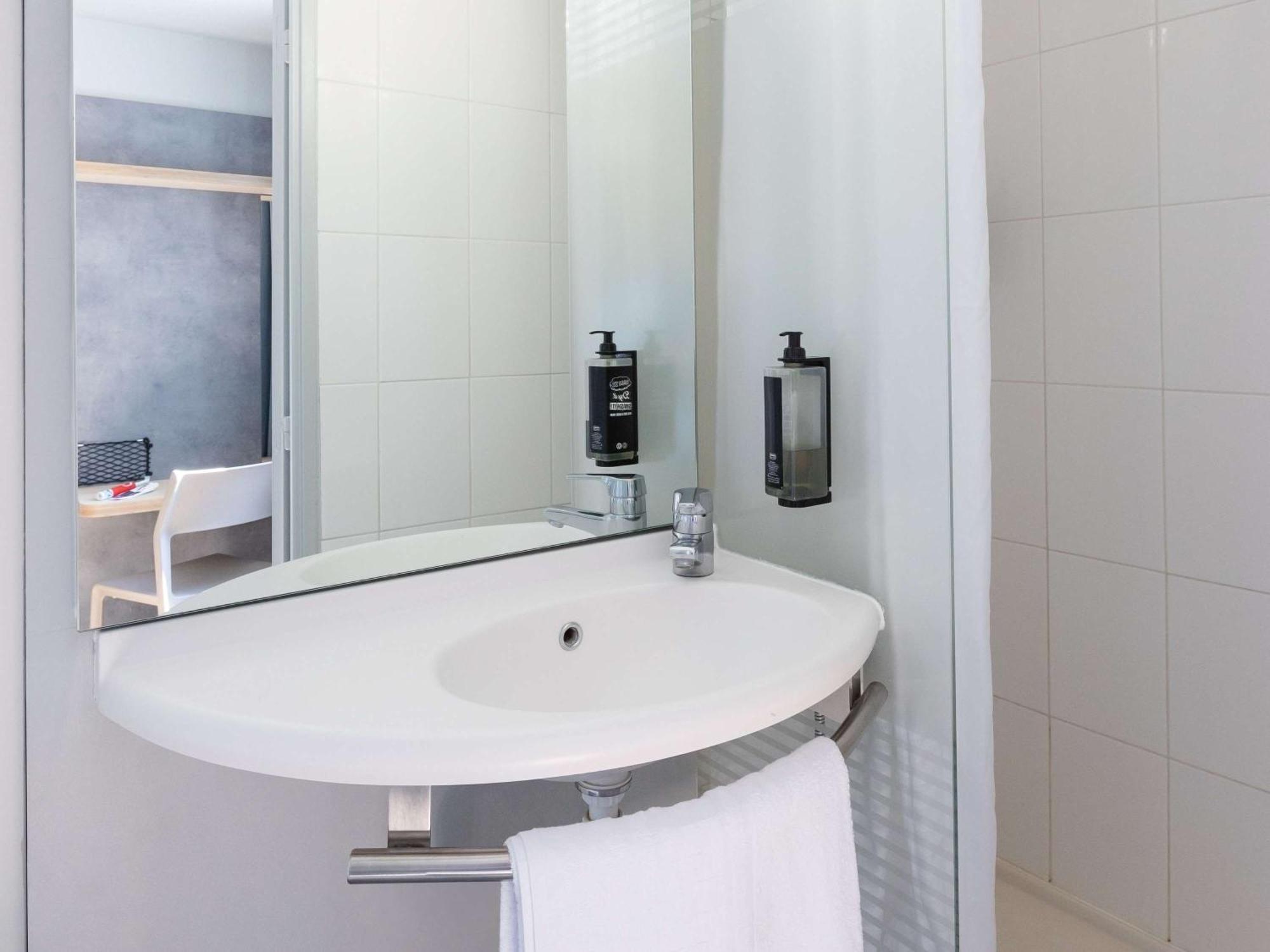 Ibis Budget Angouleme Centre Kültér fotó